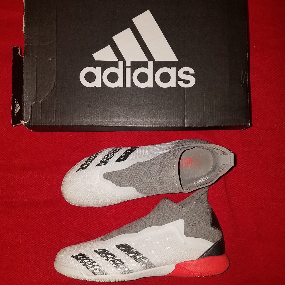 Adidas PREDATOR indoor soccer 9.5, football samba craig green mundial gato nike